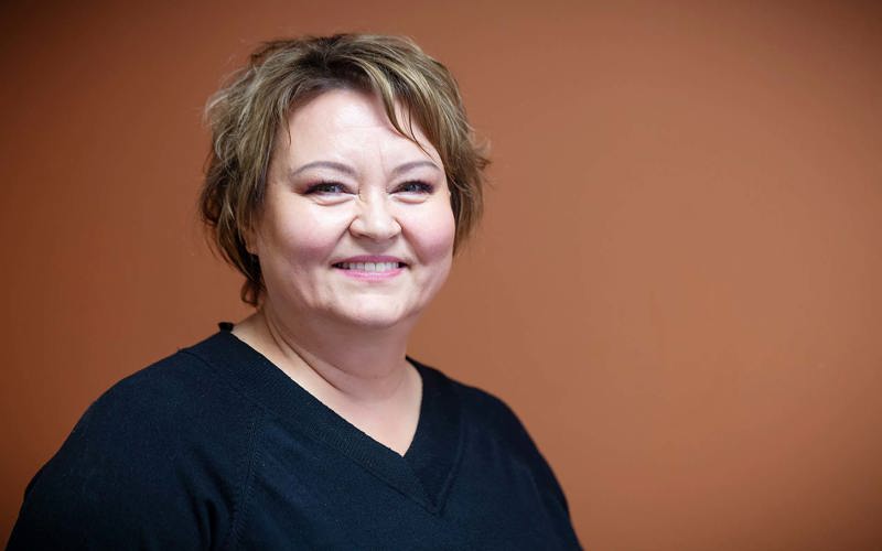 Ett porträtt på rektor Raija Ikonen.