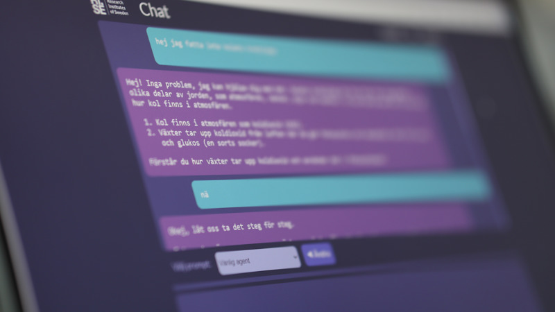 datorskärm med chat-konversation